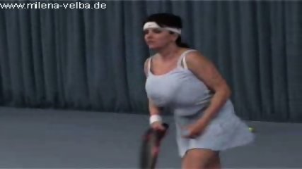 Biggest boobs in tennis