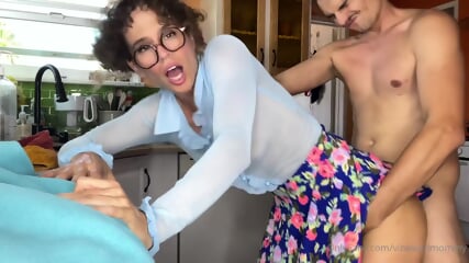 Vibewithmommy - Belle-mère Anale