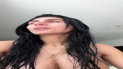 Mia Khalifa Nue Titty Onlyfans Livestream Complet Fuite