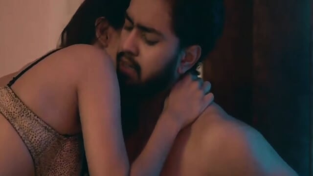 Desi bhabi ki suhagraat