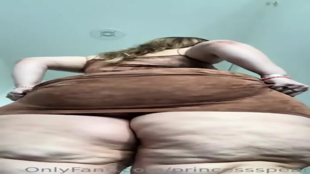 Ass from below