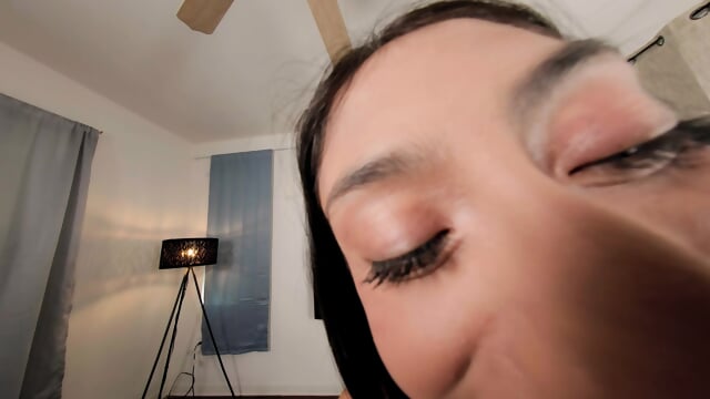 W@tch - Screenshot 6 of 15 - Brunette