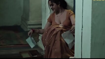 Desi bhabhi ko kiya khush bade lund se