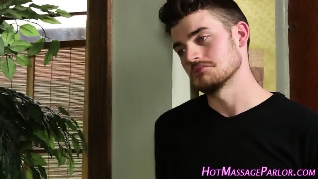 Masseuses pussy eaten out