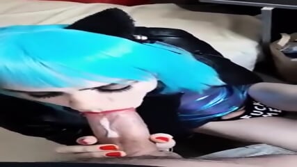 Crossdresser Sucking Big Cock