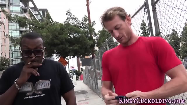 Cuckolding teen sucks bbc