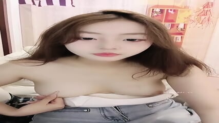 ãDä¹³èèãæ ¡è±å¥³ç¥ä¸æµ·ï¼è¶çº§æ¼äº®åå¨è£¸éªèï¼åç§å°_2