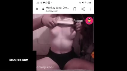 monkey.app shows tits