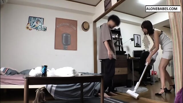 Tsukasa Aoi Rushes Into The House Of 3 Masochistic Men [Decensored].