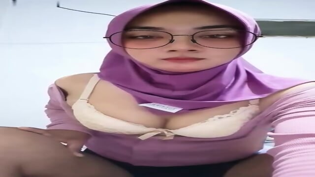 bokep indo aca hijab ungu