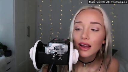 GwenGwiz ASMR Ear Licking and Sucking Full Videos At:--> freemega.co