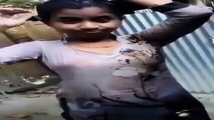 Bangala girl shower outside