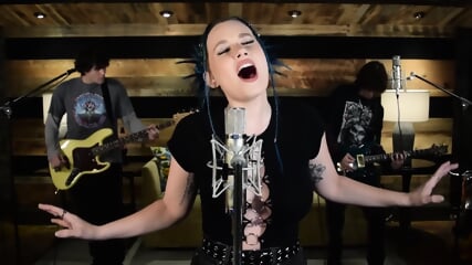 NOT PORN - Annalise Mahanes, Man In The Box By Alice In Chains (IMY2 Cover)
