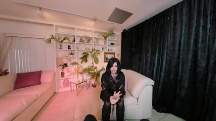 Busty Goth Asteria Jade Will Put U On A Proper Test To See Are You Really Into Her