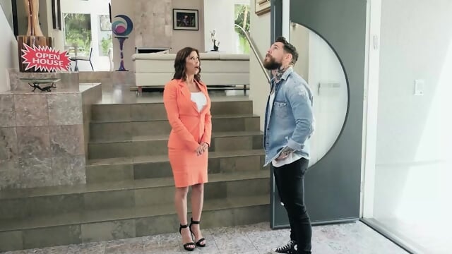 Horny MILF Bones Her Client