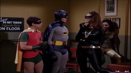 CATWOMAN Vintage BALLBUSTING Batman Kick In The Balls From Behind, Lee Meriwether