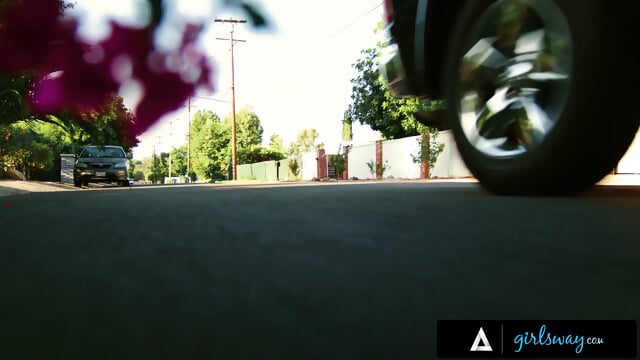 GIRLSWAY – Kinky Kenna James Has BDSM Summer Affair With Femdom MILF Dana Vespoli