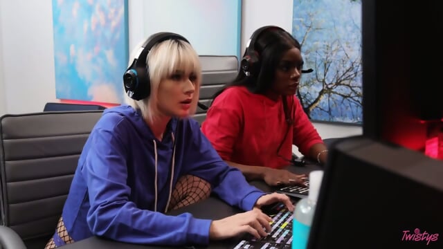 Gamer Girls Jessie Saint And Ana Foxxx Changing Tactics