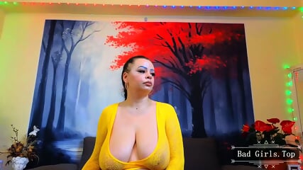 Amazing huge natural tits hot milf solo on cam