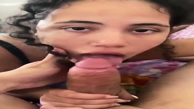 Novinha boqueteira