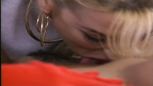Cover (1995) - Screenshot 4 of 15 - Blonde