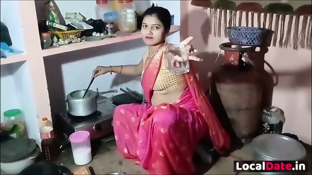 Cute School Girl First Time - POV 22 Indian Teen Mature Porn feat Rajlaxmi aunty