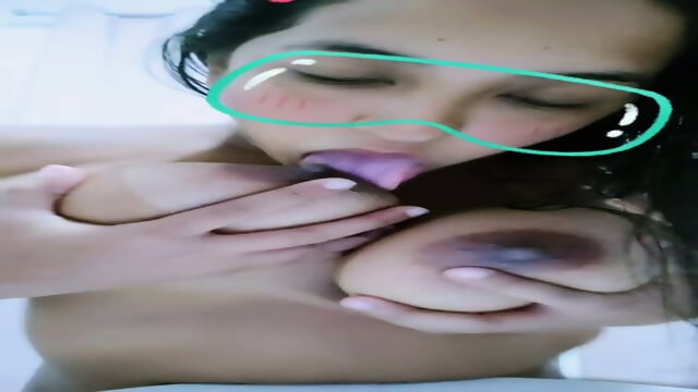NOVINHA BIG TITS BRAZILIAN