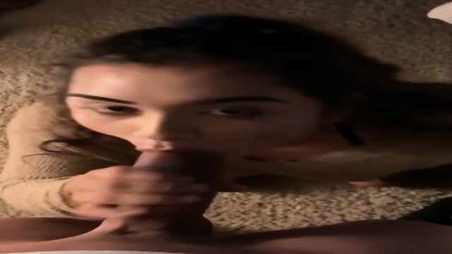 teen girlfriend throats dick