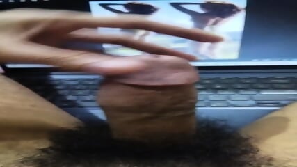 I can not resist Kiara's ass and her feet