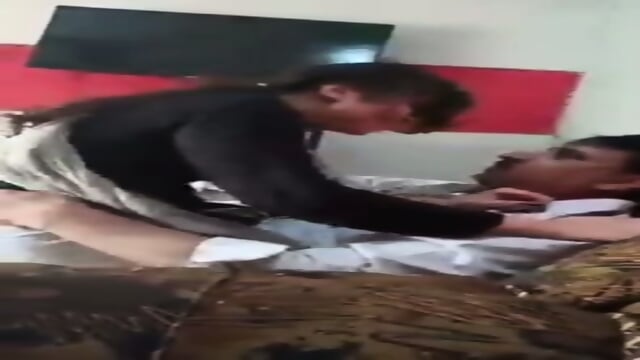 PaKIsTanI Pakistani College Professor Romance With Her Own College Student~ Viral MMS!ðð