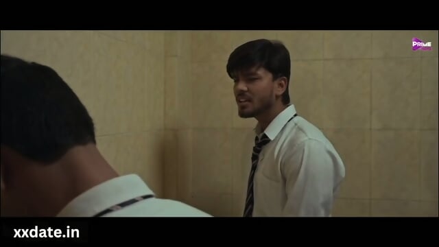 School Me Reena Ki Chudai_1.