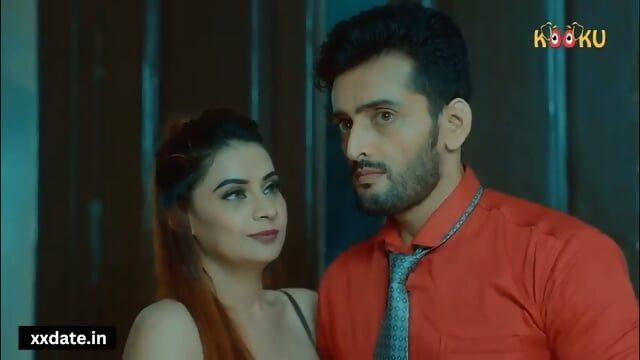 Sexy Indian Girl Getting Fucked In Abandoned Station_1.