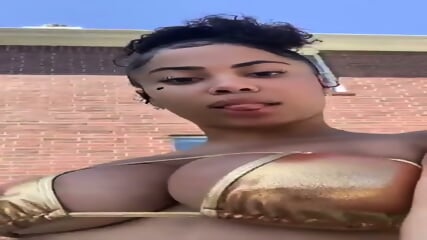Ebony huge tits:  Her mega folder, 67 free vids, enoy bros => https://rentry.co/wsgdd79k