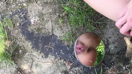 claudia macc double pee