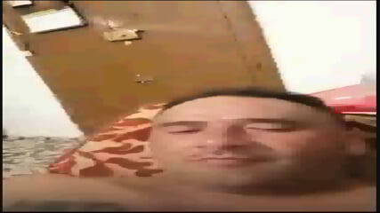 El seÃ±or Hermes Portilla se masturba delante de la cÃ¡mara.