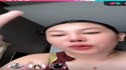 Dewi efika live