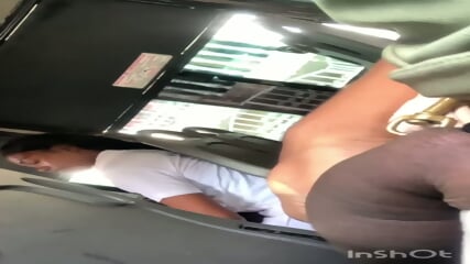 Dick flash in bus. encoxada