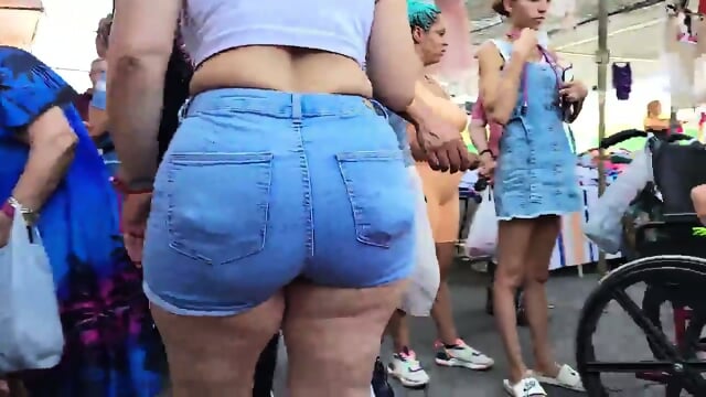 Jean shorts pawg