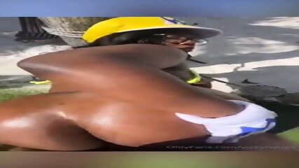 Outdoor backshots: Free Google drive folder link with 87 of her videos => https://rentry.co/o6yhq865