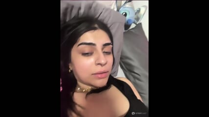 Yawning teasing