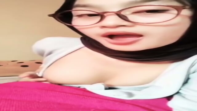 Ukhti hijab cantik paling jago bikin sange