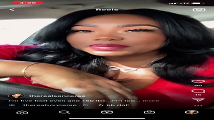 CONFIDENT EBONY MILF