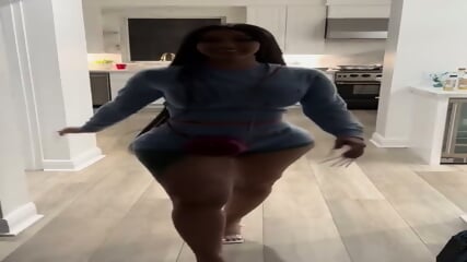 FAMOUS LATINA MILF SEXY WALK 7