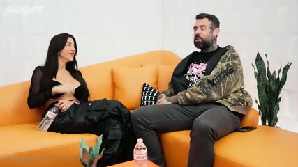 Plugtalk Spécial Saint Valentin 2025 (25.02.11) Lena The Plug & Adam22 X4sn