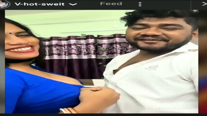 V hot sweit Hot Aunty with Lover Play on Cam show