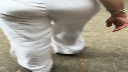 Otra chica sexi transparentando tanga