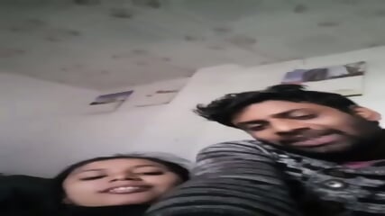 Horny Village College Girl Giving Blowjob To Her Loverð¥µ