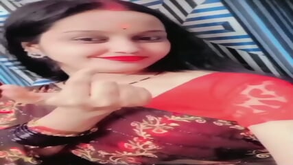 Newlywed Desi Cutie Pie Showing Nude Selfie To Her Exð¥°ð¤©