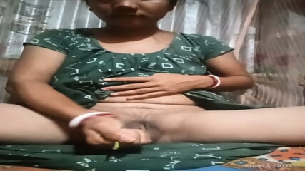 Desi bhabi mastrubation When her husband is Sleeping ð´