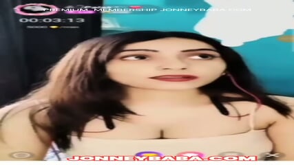 Desi palak young girl paki chamet show